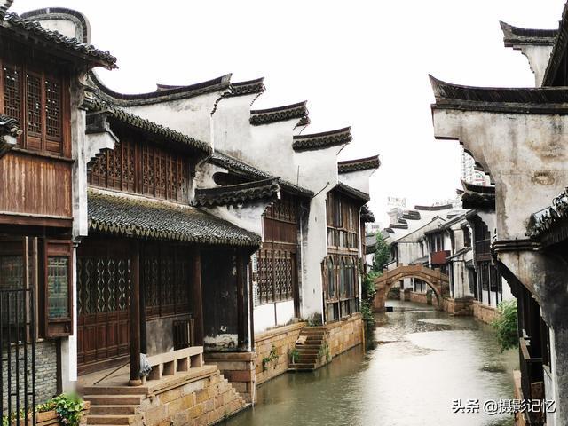 虫虫助手下载